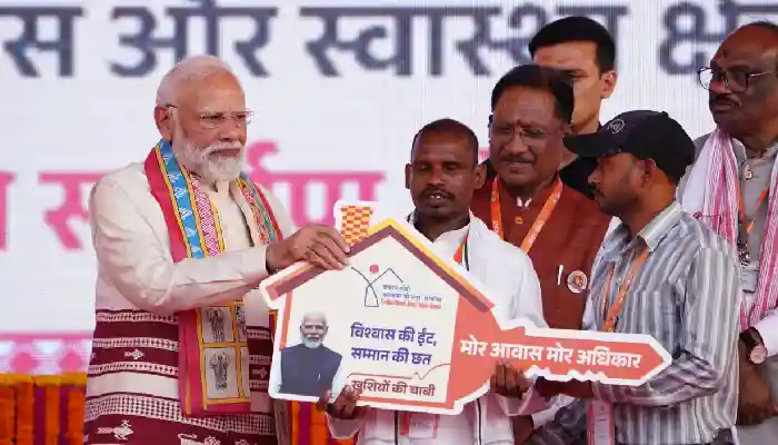 अंधेरे से उजाले की ओर: सुशासन ने बदली विशेष पिछड़ी जनजाति के दिव्यांग दंपति की जिंदगी