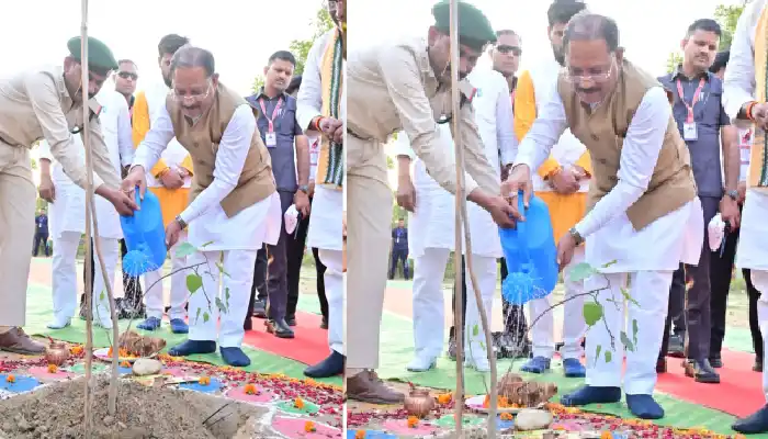 मुख्यमंत्री  विष्णु देव साय ने ‘एक पेड़ मां के नाम’ अभियान के तहत किया पीपल का पौधारोपण