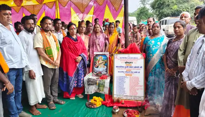 आजादी के 79 वर्षों बाद भिरागांव को मिली पक्की सड़क की सौगात, ग्रामीणों ने विधायक सुश्री लता उसेण्डी का जताया आभार