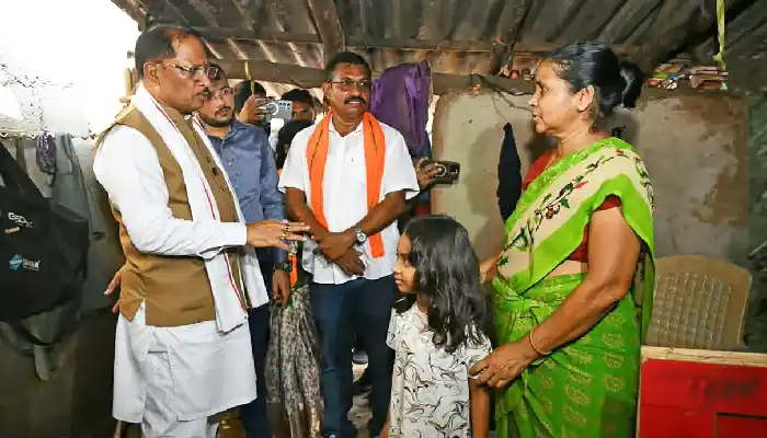 बाढ़ प्रभावित परिवारों के साथ पूरी संवेदनशीलता से खड़ी है सरकार : मुख्यमंत्री विष्णु देव साय
