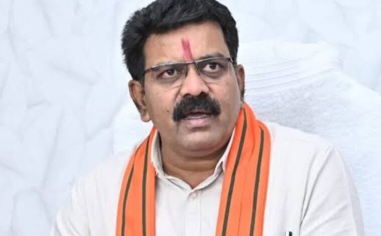 पीएम आवास निर्माण में गड़बड़ी और गरीबों के हक की राशि में हेराफेरी कतई बर्दाश्त नहीं, दोषियों पर होगी सख्त कार्रवाई – उप मुख्यमंत्री विजय शर्मा